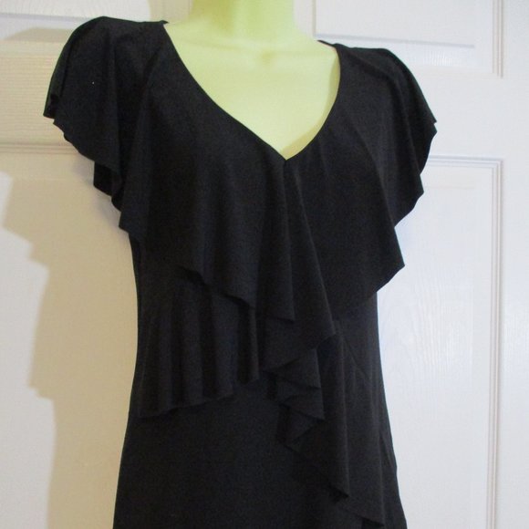 V-Neck Ruffled Knit Top Cap Sleeves Crochet Rear Detail - Picture 2 of 8